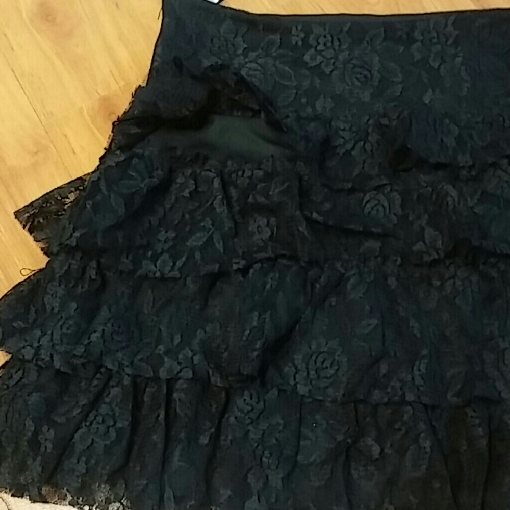 Lace Ruffle Skirt - Picture 2 of 4